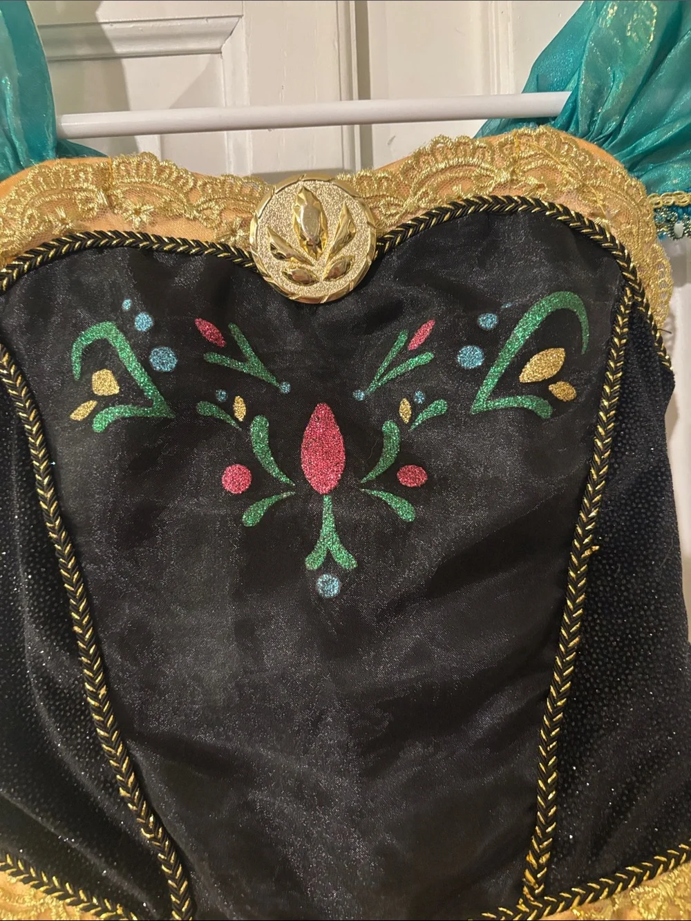 Disneys Anna Coronation Dress Green and Black Princess Costume Dress Sz 5/6